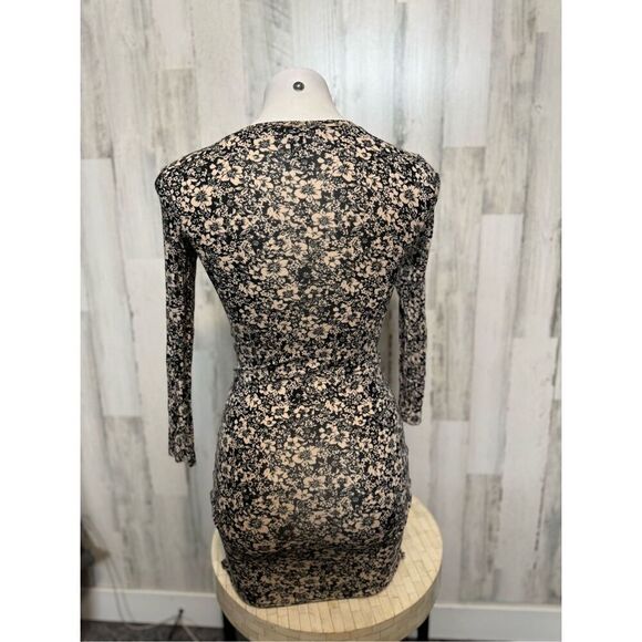 Long sleeve dress - Picture 3 of 7